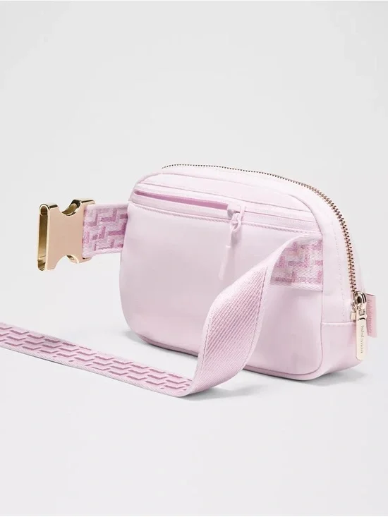 Lululemon Everywhere Belt Bag 1L L Monogram Metallic Blissful Pink/Gold - RARE - Picture 3 of 15